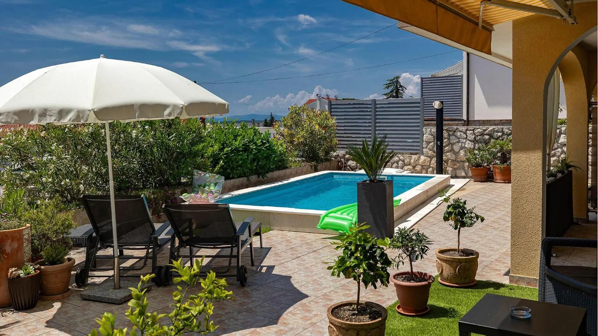 1 Bedroom Awesome Apartment In Dramalj Croatia